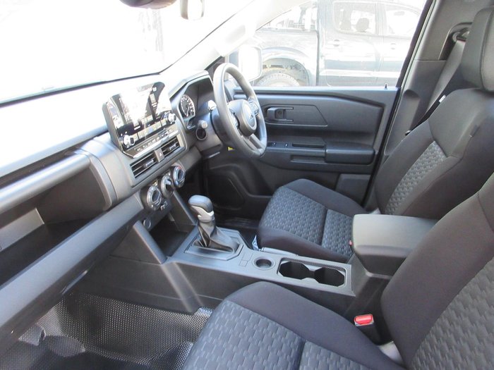 2025 Mitsubishi Triton GLX