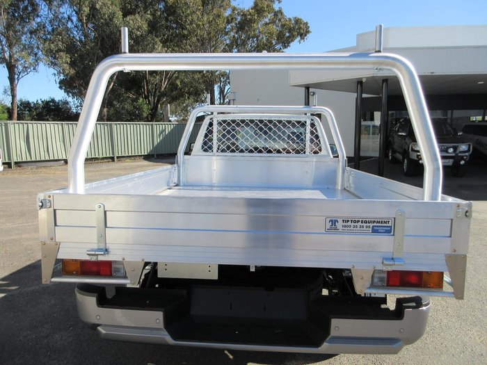 2025 Mitsubishi Triton GLX