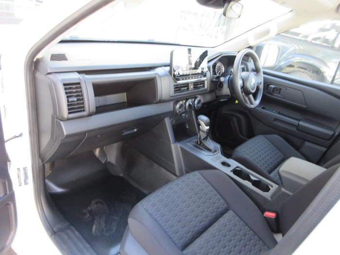 2025 Mitsubishi Triton GLX