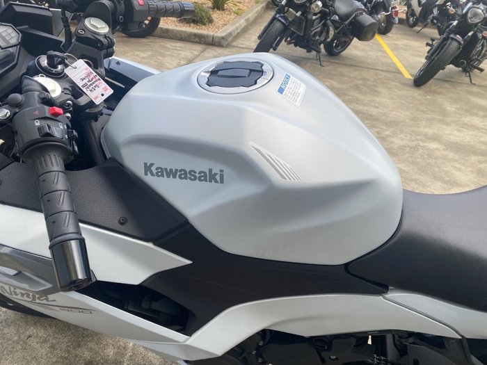 2024 Kawasaki NINJA 500 White