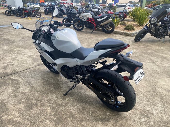 2024 Kawasaki NINJA 500 White