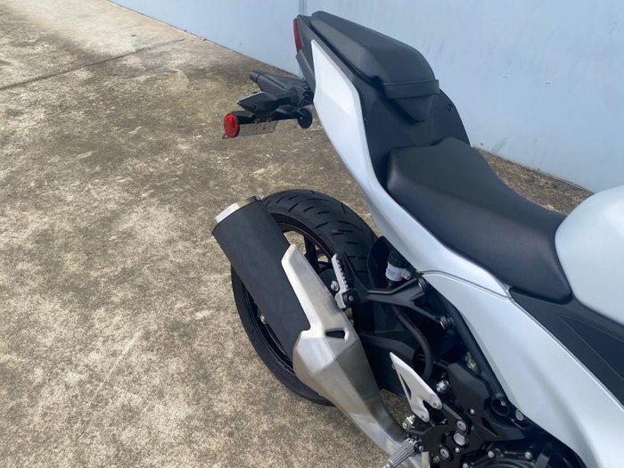 2024 Kawasaki NINJA 500 White