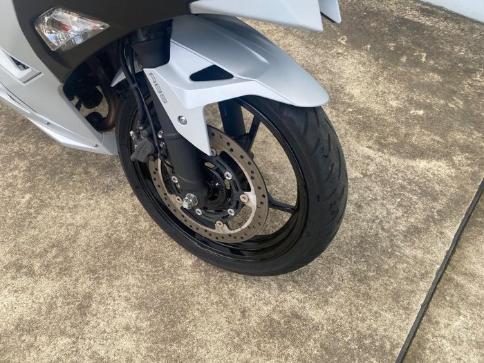 2024 Kawasaki NINJA 500 White