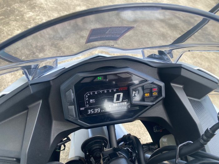 2024 Kawasaki NINJA 500 White