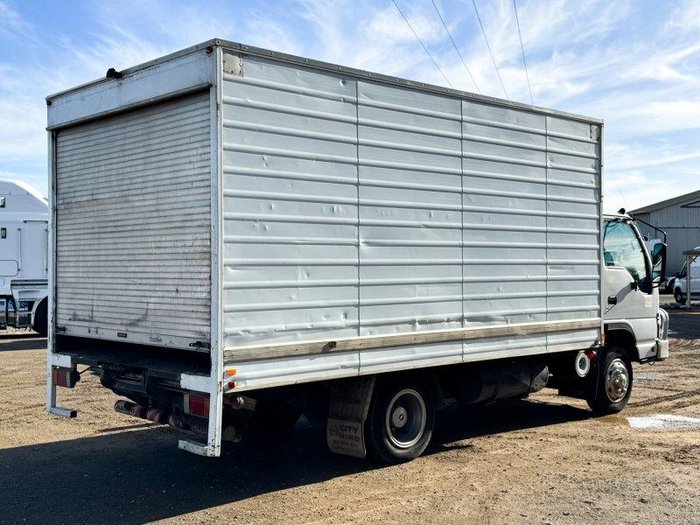 2007 Isuzu Npr Pantec Truck