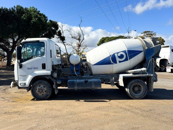2019 Isuzu Frr 107-210 Cement Agi Truck
