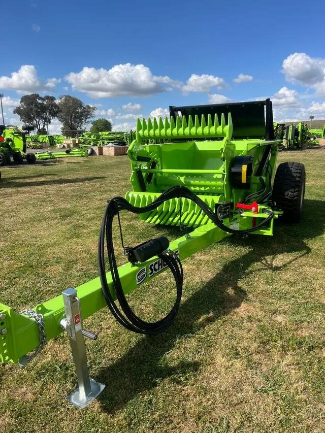 Schulte 2500 Giant Rock Picker