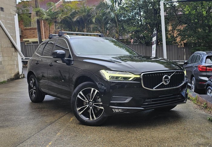 2019 Volvo XC60 D4 Momentum MY19 AWD Onyx Black