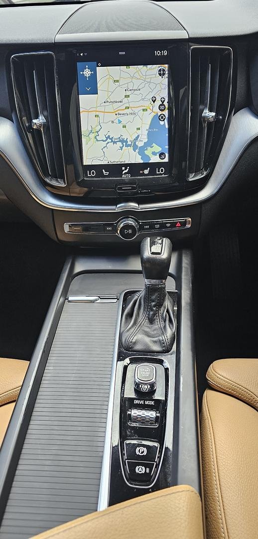 2019 Volvo XC60 D4 Momentum MY19 AWD Onyx Black