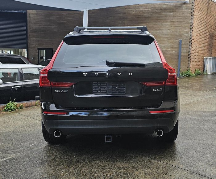 2019 Volvo XC60 D4 Momentum MY19 AWD Onyx Black