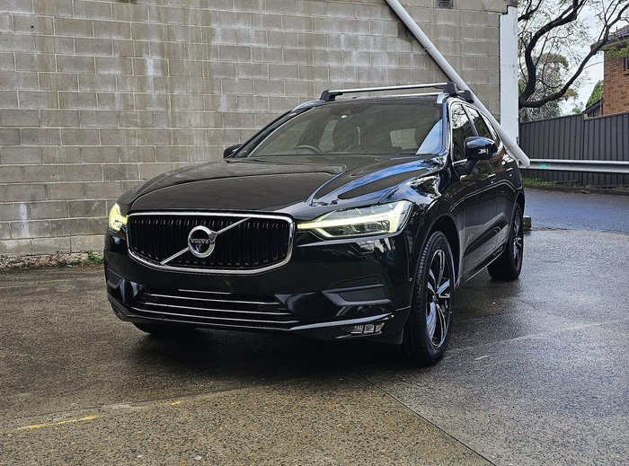 2019 Volvo XC60 D4 Momentum MY19 AWD Onyx Black
