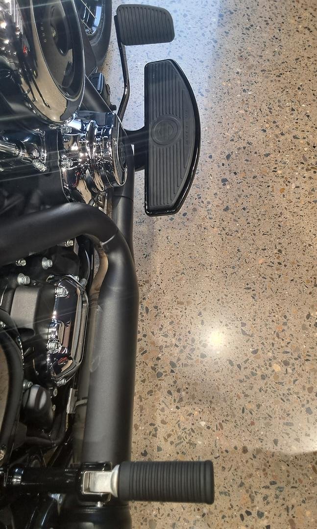 2025 Harley-Davidson Heritage Classic 117 (FLHC) Softail