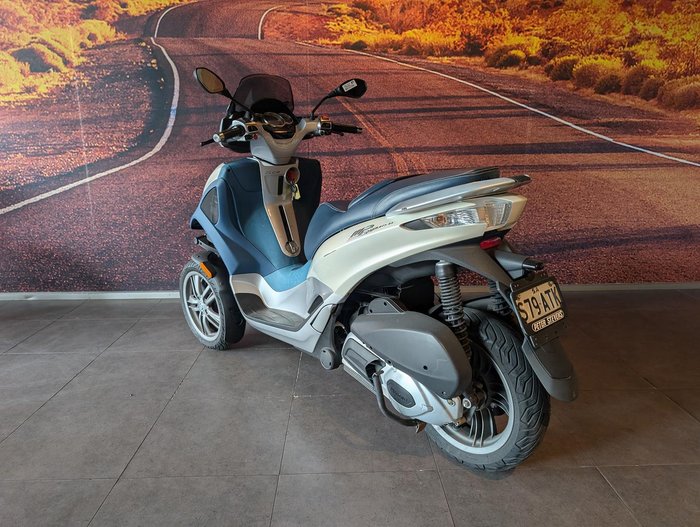 2014 Piaggio Yourban 300 MP3