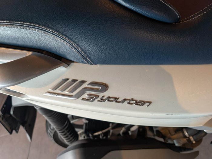 2014 Piaggio Yourban 300 MP3