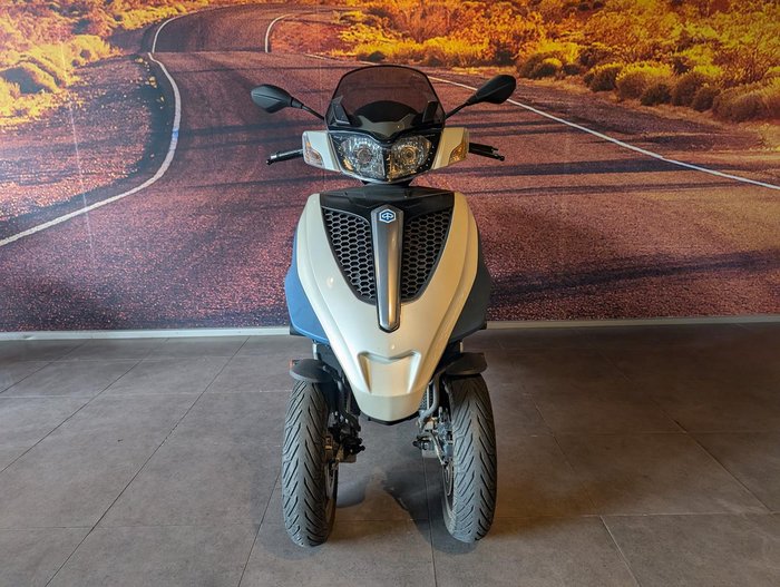 2014 Piaggio Yourban 300 MP3