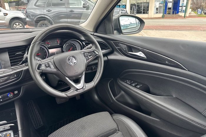 2018 Holden Commodore RS