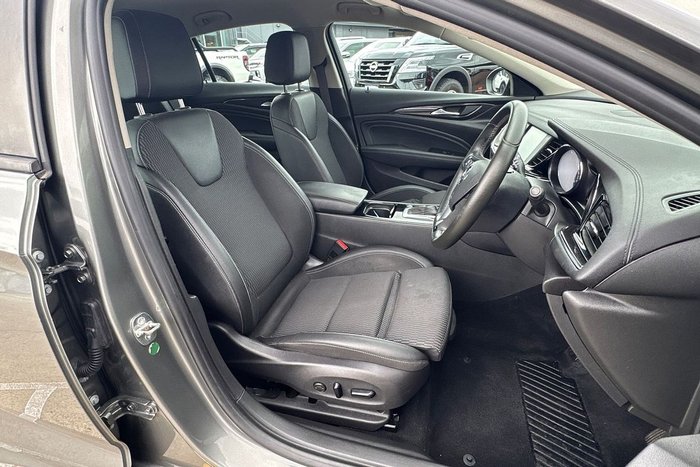 2018 Holden Commodore RS