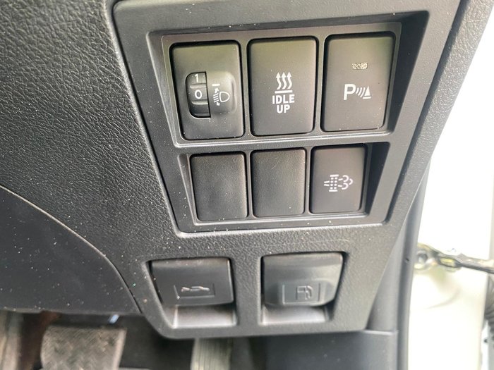 2024 Toyota Hilux SR