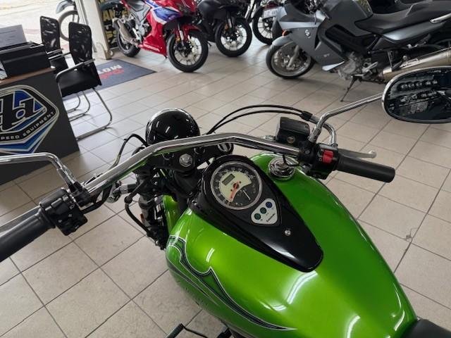 2014 Kawasaki Vulcan 900 Custom (VN900C) Vulcan Green