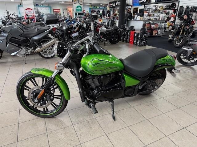 2014 Kawasaki Vulcan 900 Custom (VN900C) Vulcan Green