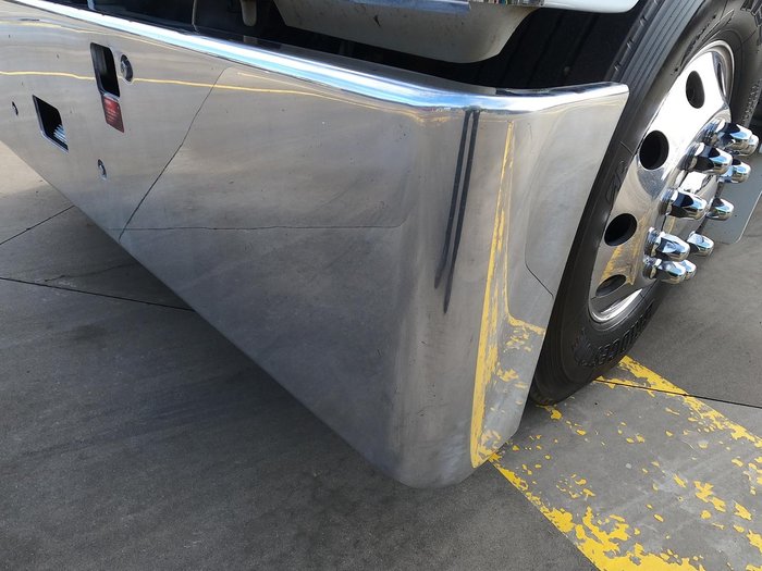 2023 Kenworth T610sar White