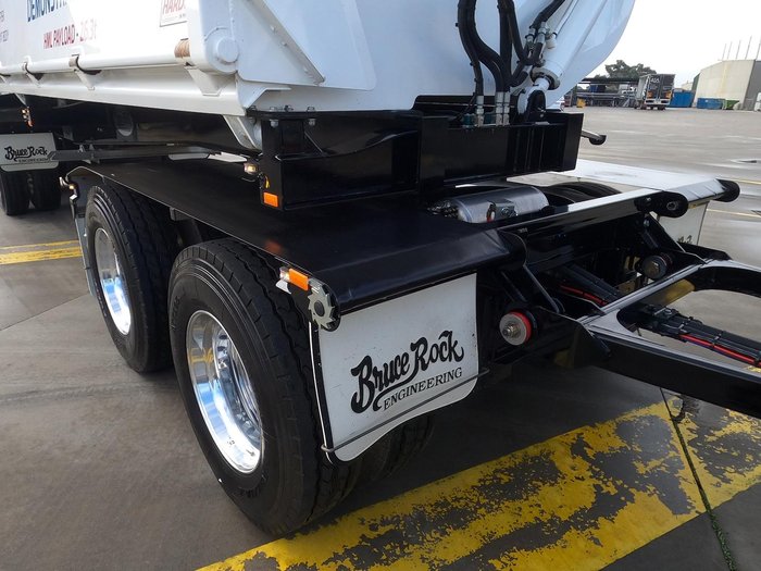 2023 Kenworth T610sar White