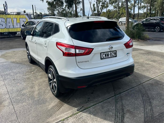 2015 NISSAN QASHQAI Ti