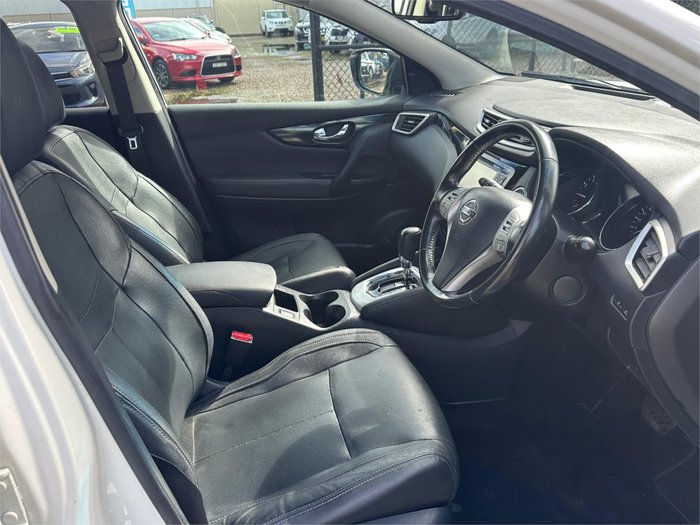 2015 NISSAN QASHQAI Ti