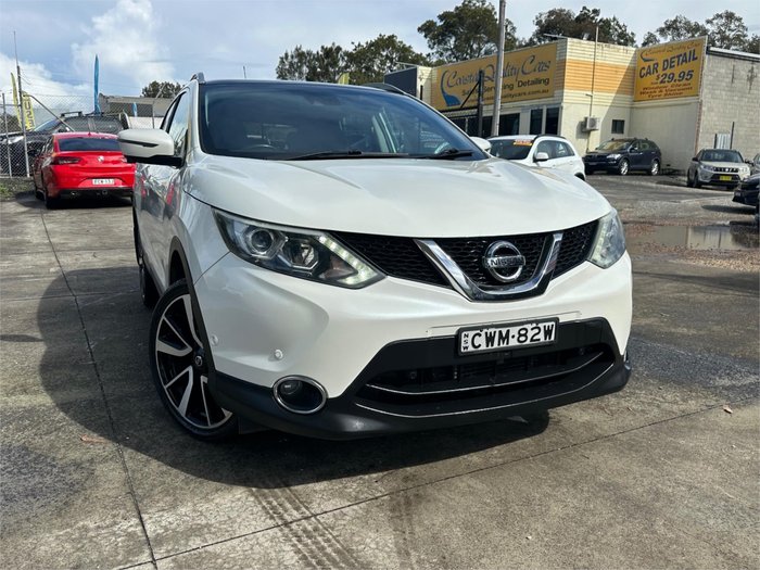 2015 NISSAN QASHQAI