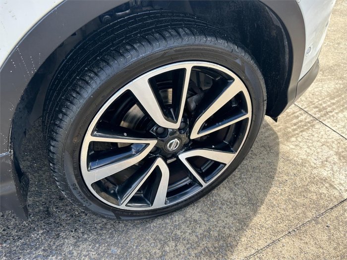 2015 NISSAN QASHQAI Ti