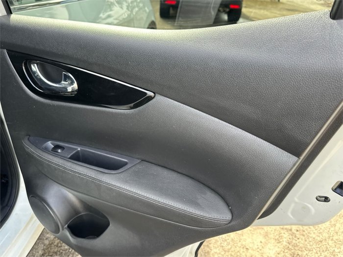 2015 NISSAN QASHQAI Ti