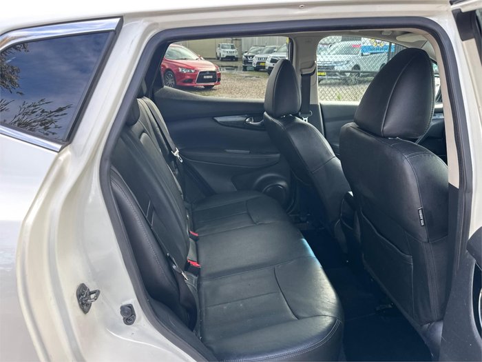 2015 NISSAN QASHQAI Ti