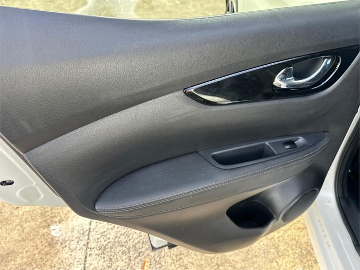 2015 NISSAN QASHQAI Ti