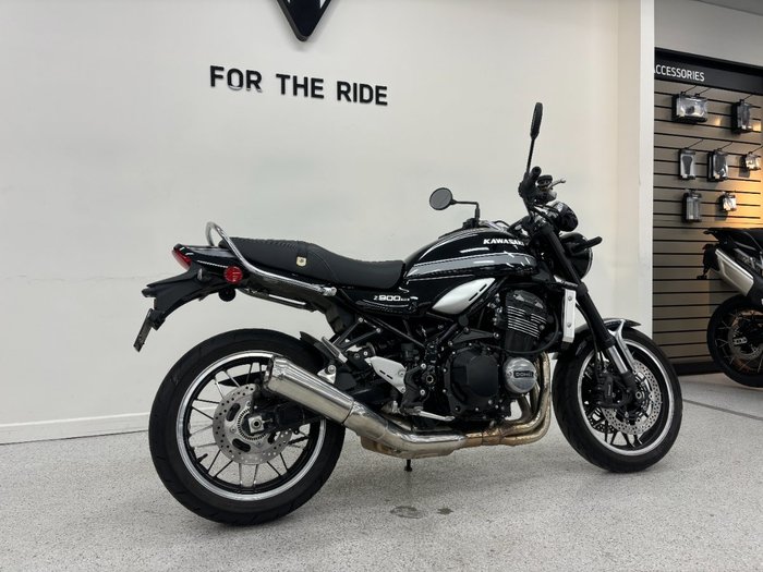 2021 Kawasaki Z900 (ZR900) Black