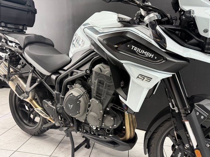 2020 TRIUMPH TIGER 1200 ALPINE White
