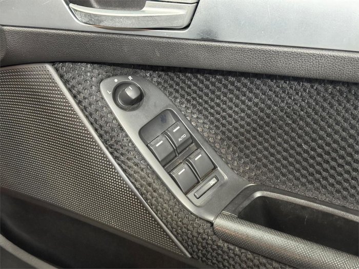 2009 Ford Falcon XR6 FG Lightning Strike