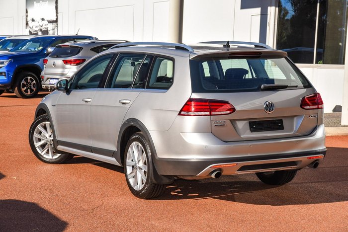 2018 Volkswagen Golf Alltrack 132TSI Premium 7.5 MY19 Four Wheel Drive Tungsten Silver