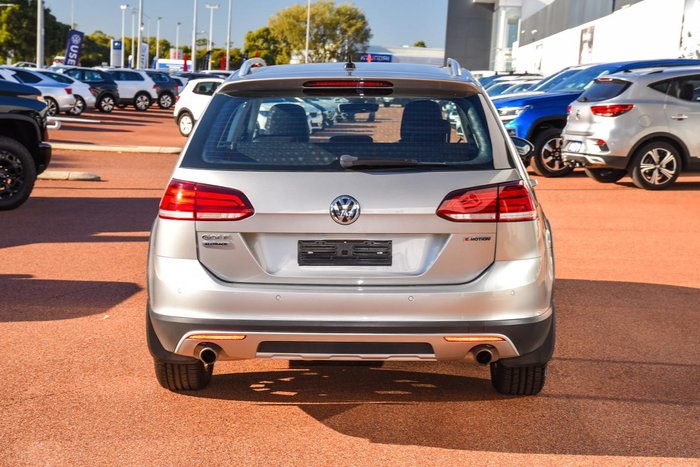 2018 Volkswagen Golf Alltrack 132TSI Premium 7.5 MY19 Four Wheel Drive Tungsten Silver