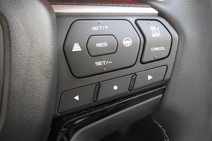 2025 Isuzu MU-X LS-U