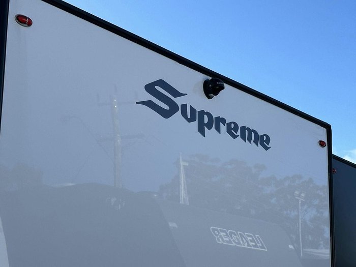 2025 Supreme 2000_R_K1e1_T Classic Tourer 20'