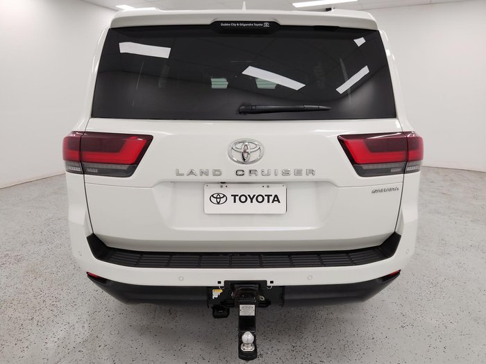 2022 Toyota Landcruiser Sahara FJA300R 4X4 Dual Range Crystal Pearl