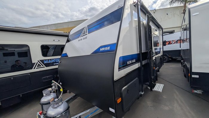 2025 New Age Caravans 15' Manta Ray Escape Save $7,099 Was $70,990