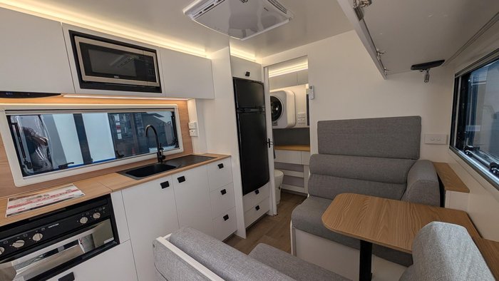 2025 New Age Caravans 15' Manta Ray Escape Save $7,099 Was $70,990