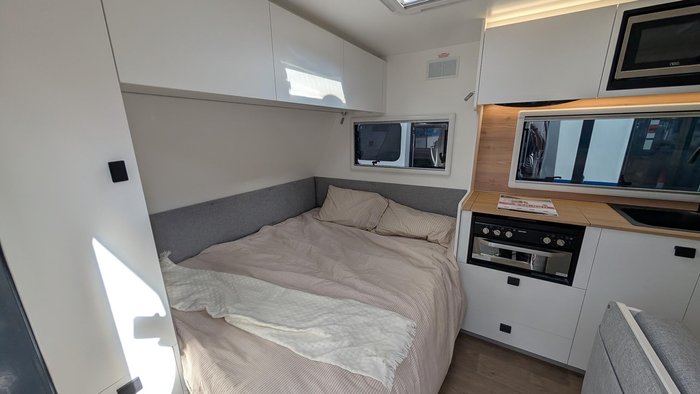 2025 New Age Caravans 15' Manta Ray Escape Save $7,099 Was $70,990