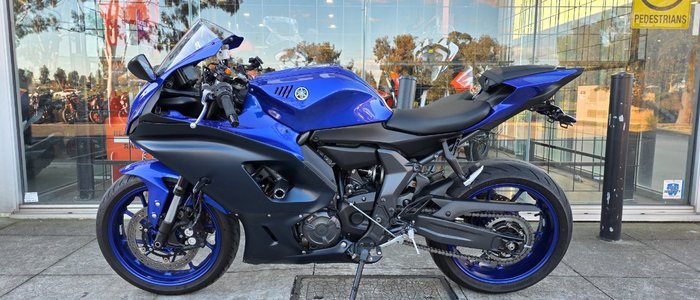 2024 Yamaha YZF-R7LA BLUE