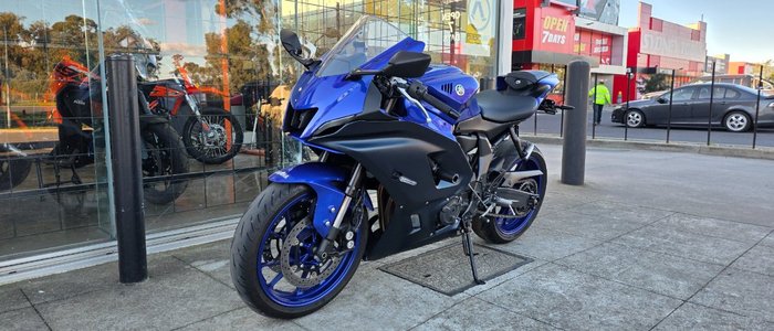 2024 Yamaha YZF-R7LA BLUE