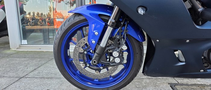2024 Yamaha YZF-R7LA BLUE
