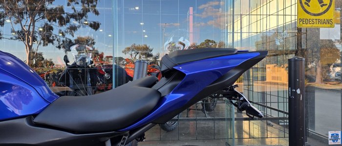 2024 Yamaha YZF-R7LA BLUE