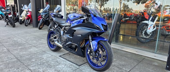 2024 Yamaha YZF-R7LA BLUE