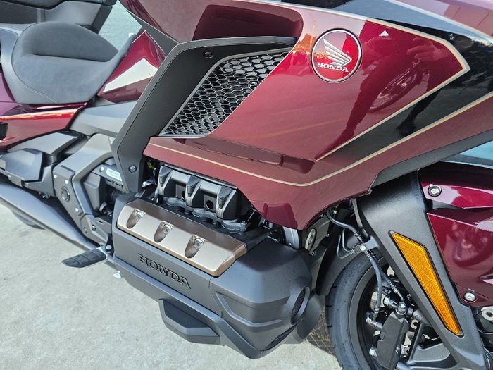 2025 Honda GL1800DA ABS GOLDWING TOUR PRE Red